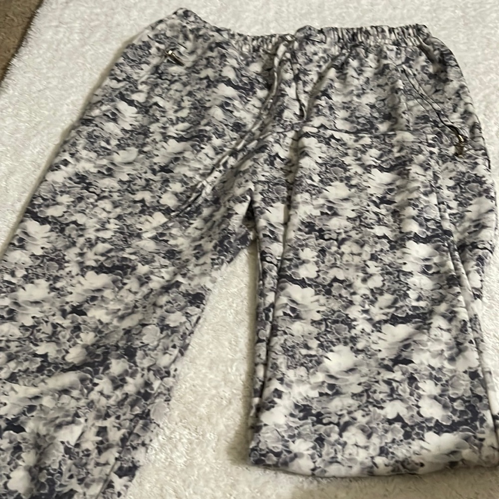 Ankle length floral women pants